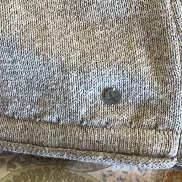 Eddie Bauer Light Taupe V-Neck Sweater - Picture 6 of 8